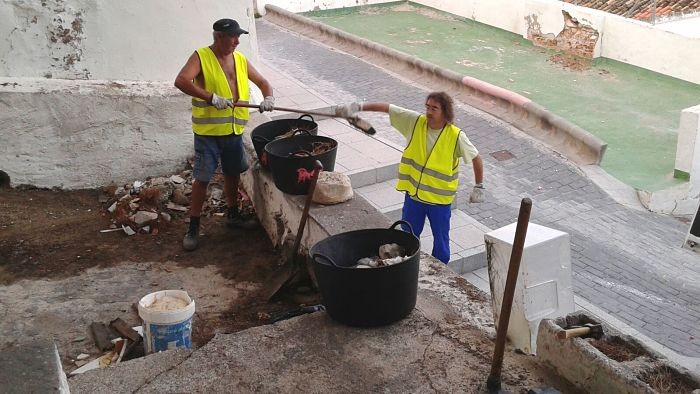 L’Ajuntament de Cullera neteja els barrancs davant la temporada de pluges